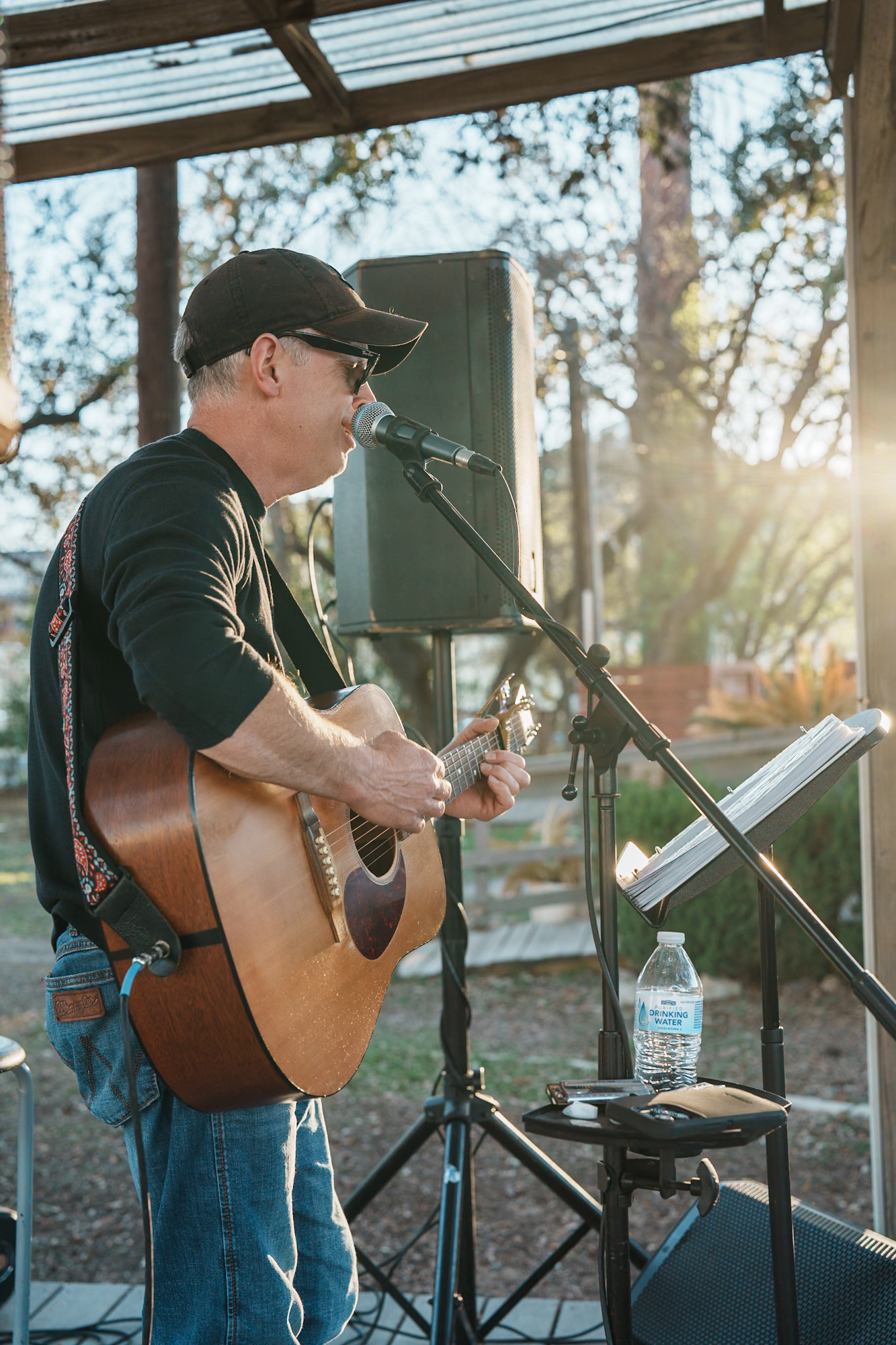 Robin Harrison performing an intimate acoustic set